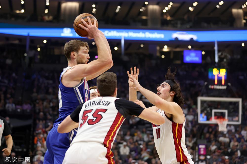 样在三人篮 样在三人篮