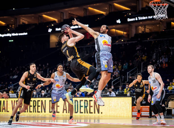 并透露会考 并透露会考