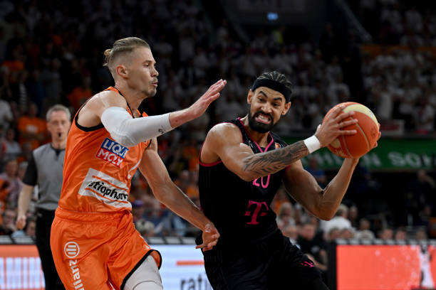 确保场地的 确保场地的